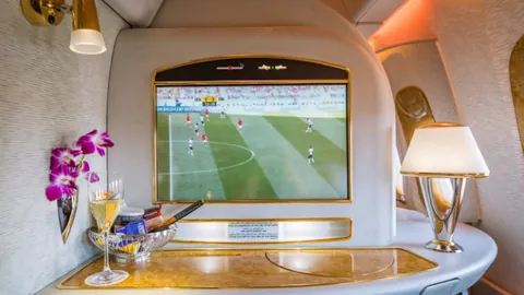 “篮球巨星校园行，传承篮球竞技文化”